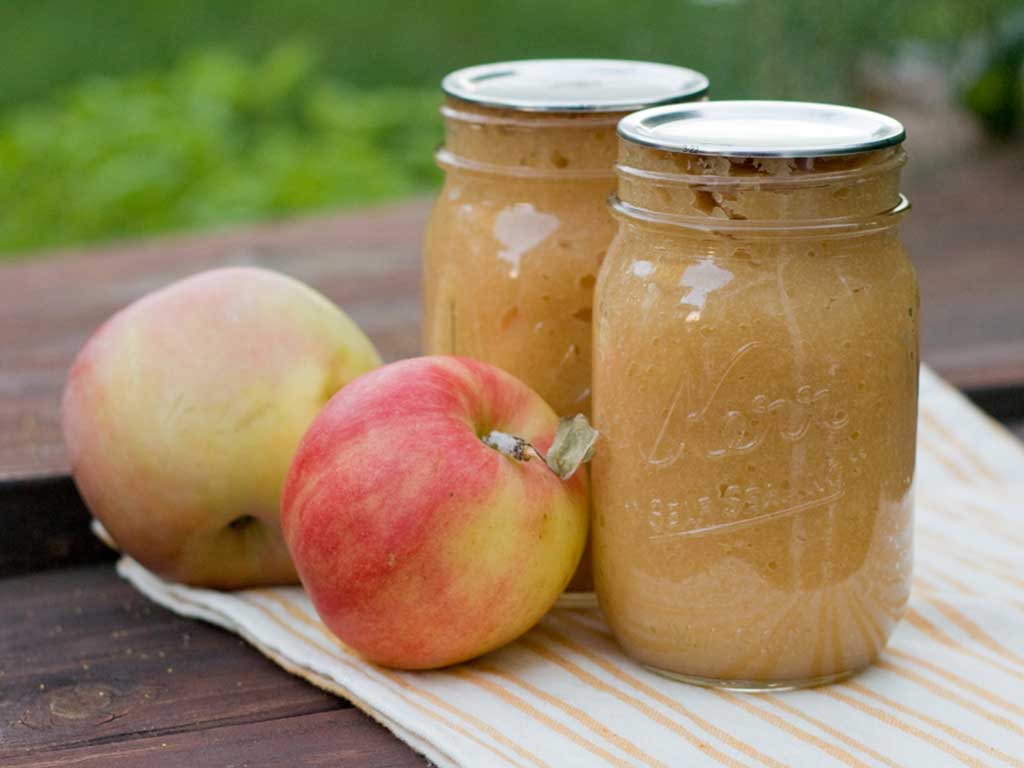 Соус из яблок Соус из яблок