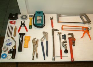 Инструменты, необходимые при ремонте Инструменты, необходимые при ремонте