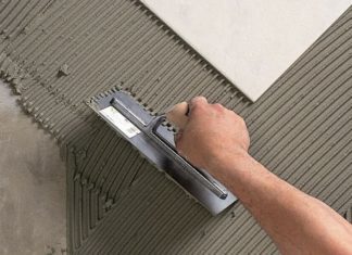 Правильное использование клеевой смеси для укладки плитки Правильное использование клеевой смеси для укладки плитки