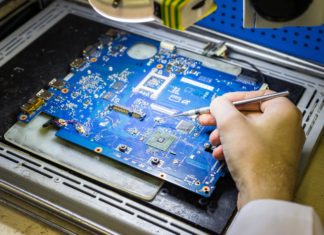 Как и где можно отремонтировать свой ноутбук? Как и где можно отремонтировать свой ноутбук?