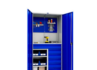 Стоит ли покупать металлический шкаф? Стоит ли покупать металлический шкаф?