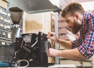 Ремонт кофемашин: почему лучше доверить профессионалам, наиболее частые поломки