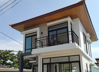 Строительство дома с балконом под ключ: от мечты к реальности