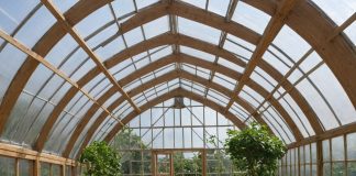 Преимущества арочных теплиц
