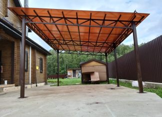 Навесы из поликарбоната: практичность и стиль для вашего участка