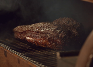 Говяжий брискет из смокера