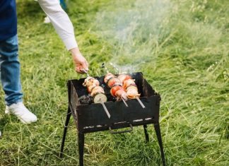 Как выбрать идеальный мангал для незабываемых пикников