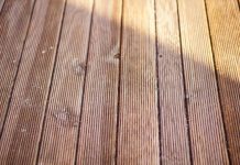 Потрясающие террасы: руководство по выбору террасной доски