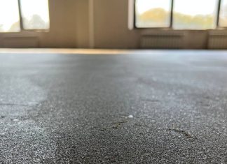 Полусухая стяжка пола: практичность и комфорт