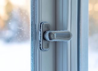 Двери с двойной теплоизоляцией для комфортного дома