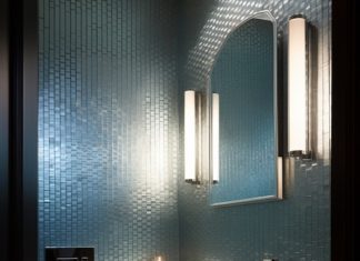 Эффективное освещение ванной комнаты с натяжным потолком